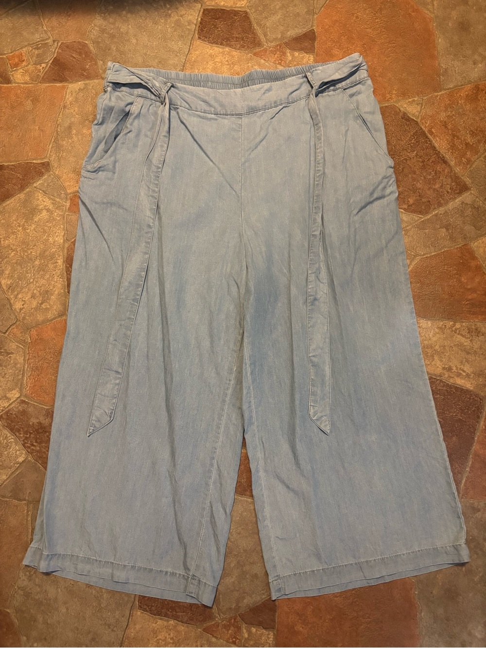 Zac & Rachel Light Blue Wide Leg Capris with Tie Waist